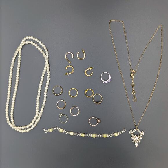 Grandma's Secret Jewelry Box – 15-Piece Vintage Treasure 925 Lot - Picture 4 of 7